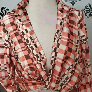 Crop long sleeve blouse